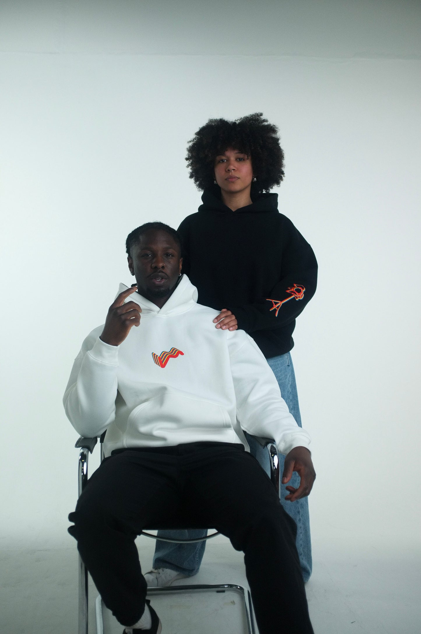 SUPER 8 SOCIETY - OVERSIZE HOODIE (MALE) - WHITE