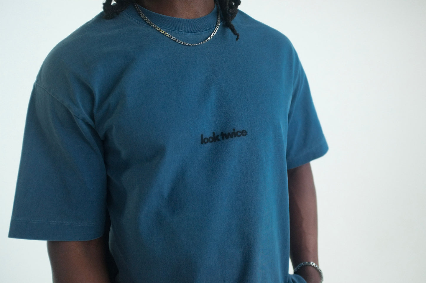 LOOK TWICE - OVERSIZED T-SHIRT (MALE)