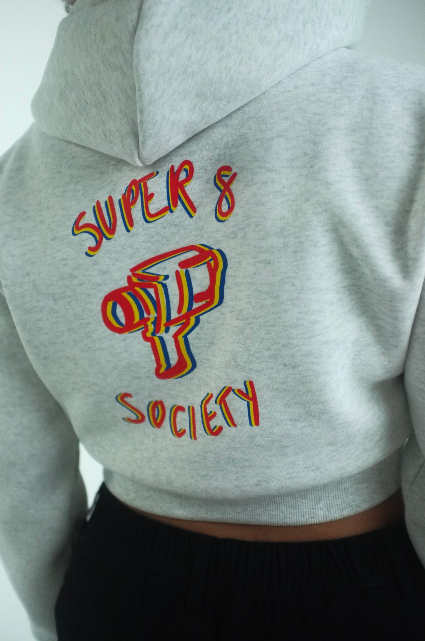 SUPER 8 SOCIETY - CROPPED HOODIE (FEMALE) - WHITE