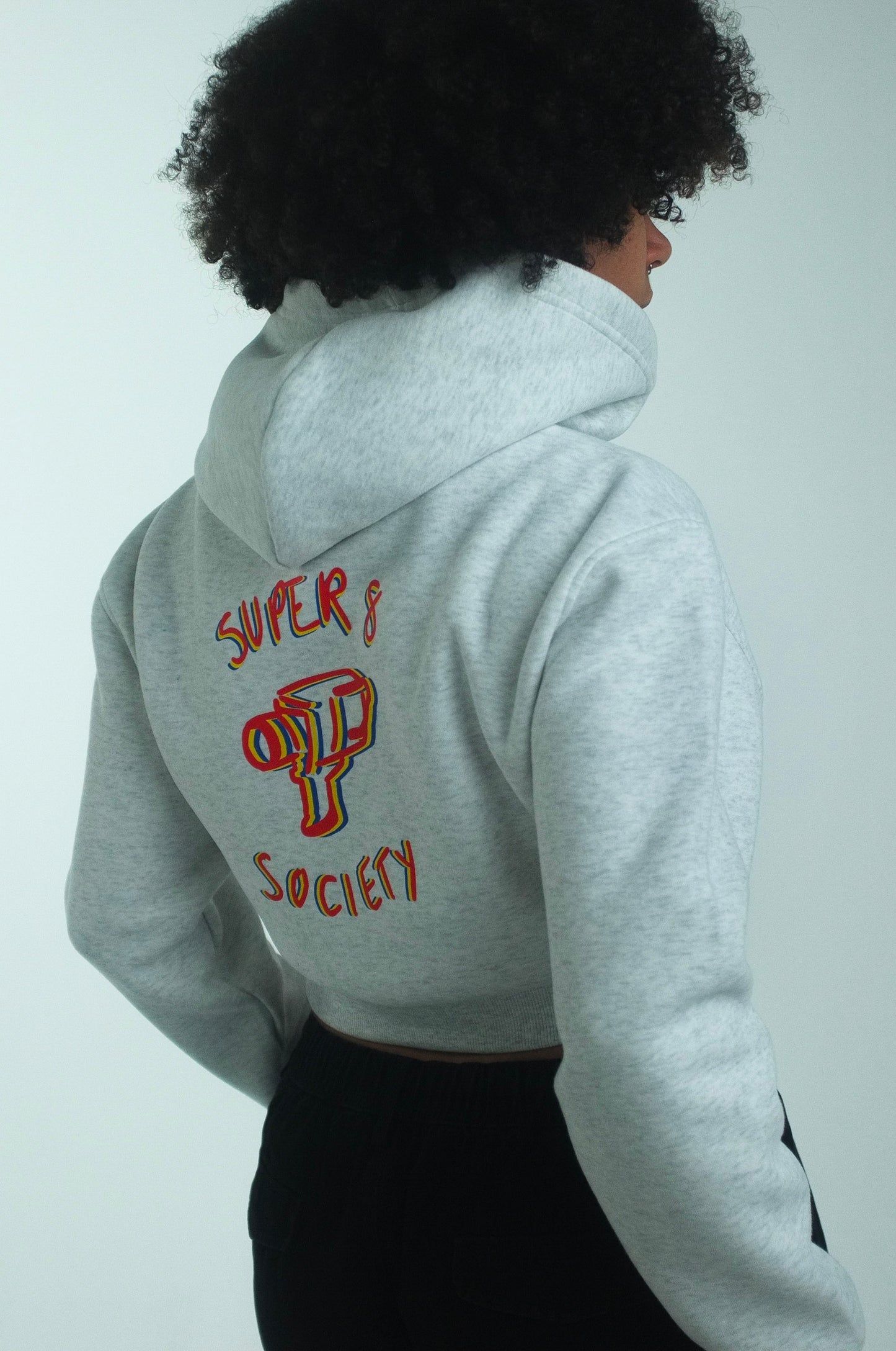 SUPER 8 SOCIETY - CROPPED HOODIE (FEMALE) - WHITE