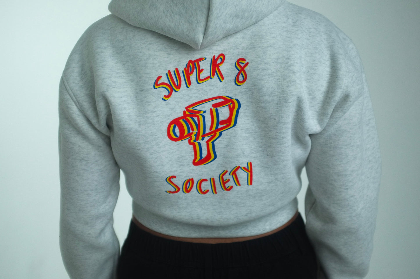 SUPER 8 SOCIETY - CROPPED HOODIE (FEMALE) - WHITE