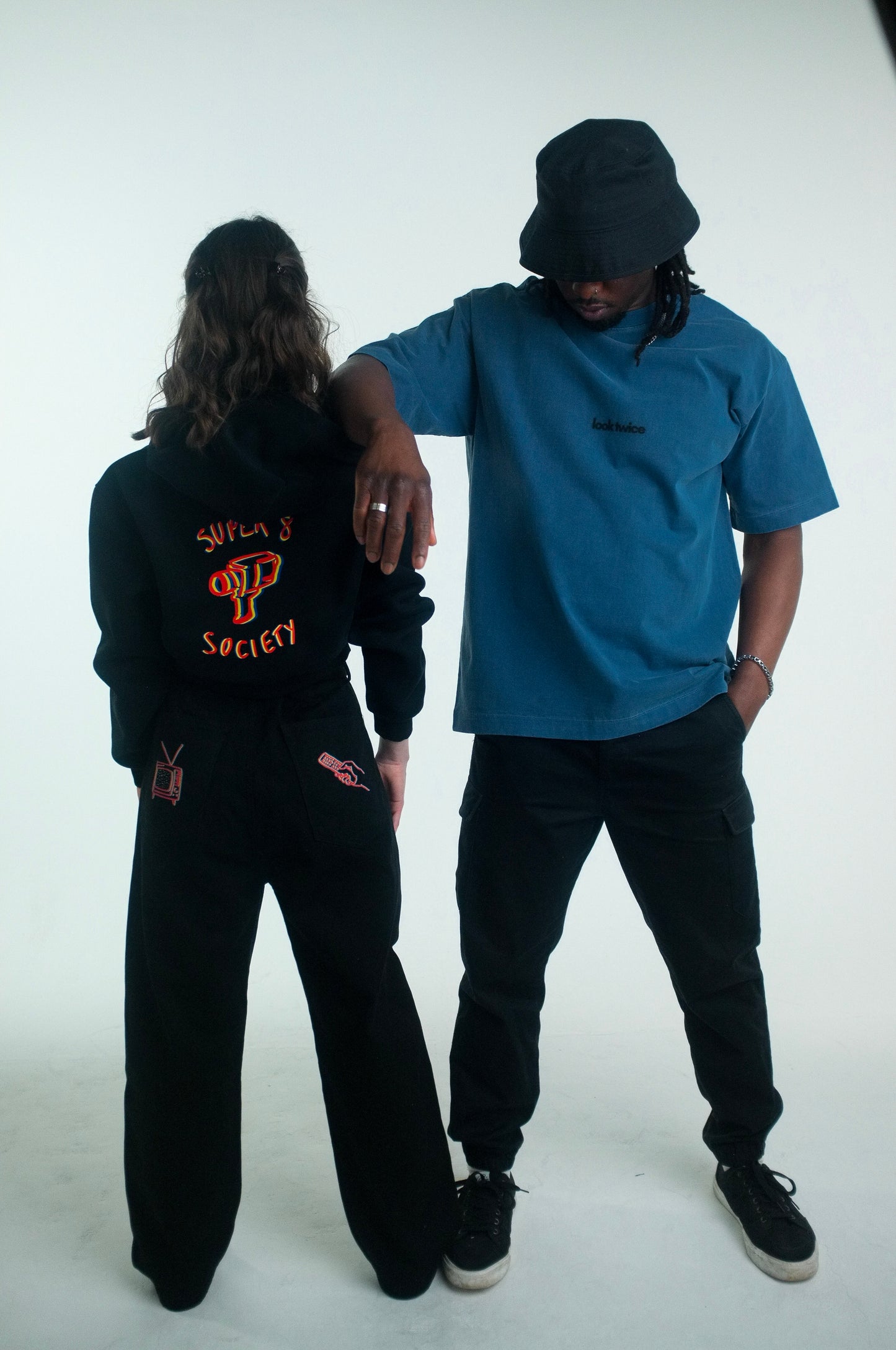 LOOK TWICE - OVERSIZED T-SHIRT (MALE)